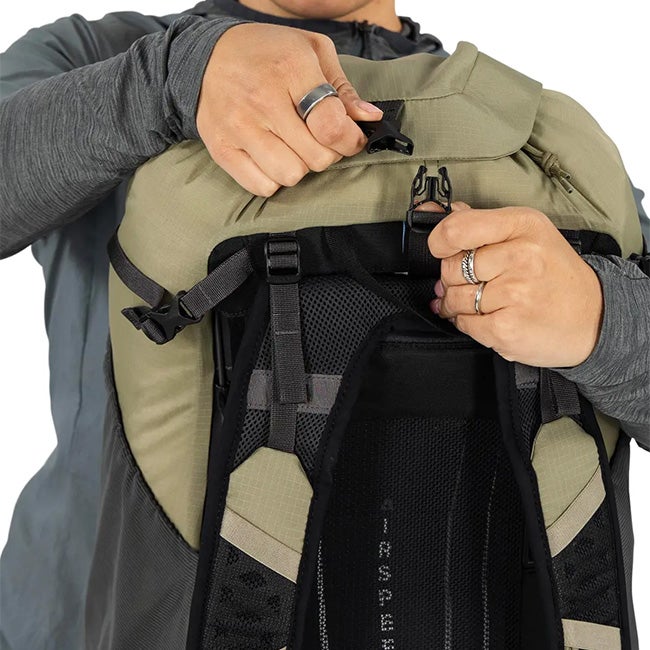 OSPREY オスプレー ハイクライト32｜SUNDAY MOUNTAIN｜サンデーマウンテン