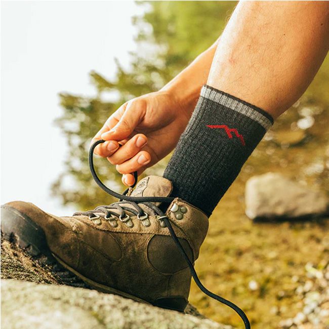 Darn Tough ダーンタフ ハイカーブーツミッドウェイトクッション