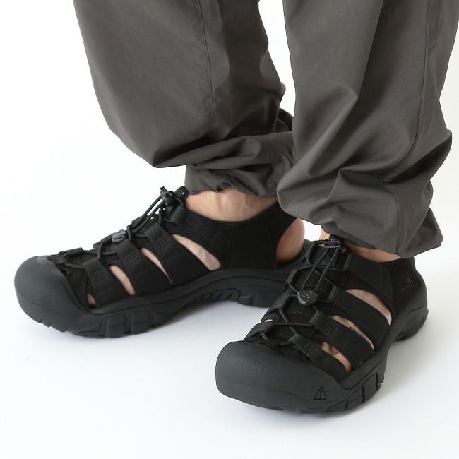 000000009996-01.jpg?size=m&w=