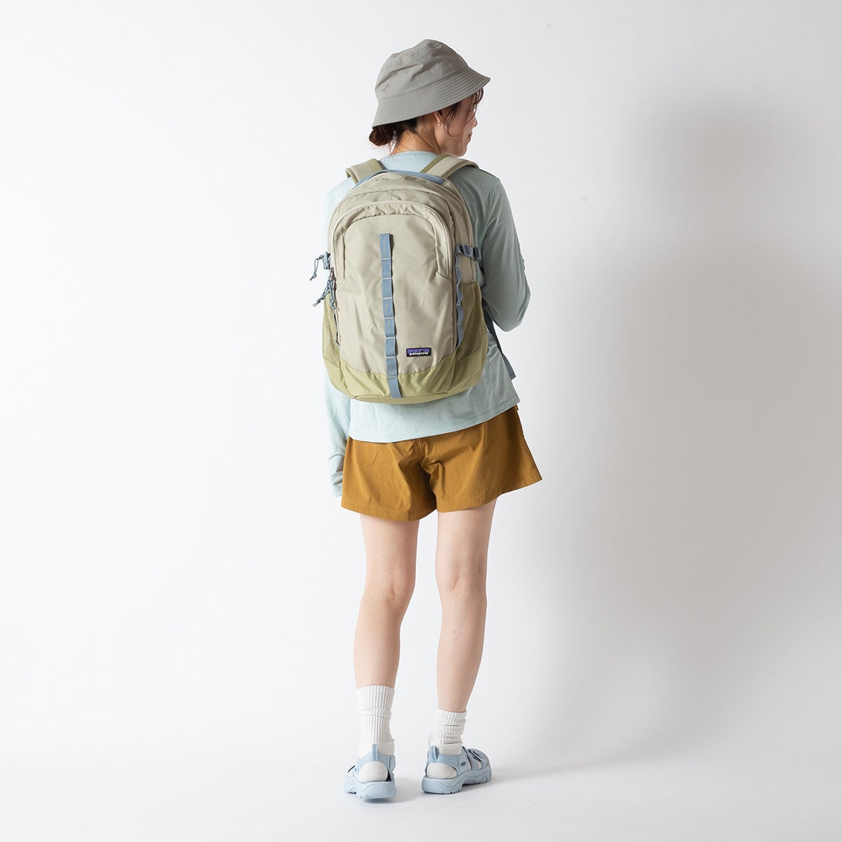 Patagonia サマーシェイド ベージュ M patagonia パタゴニア レフュジオデイパック26L｜SUNDAY MOUNTAIN