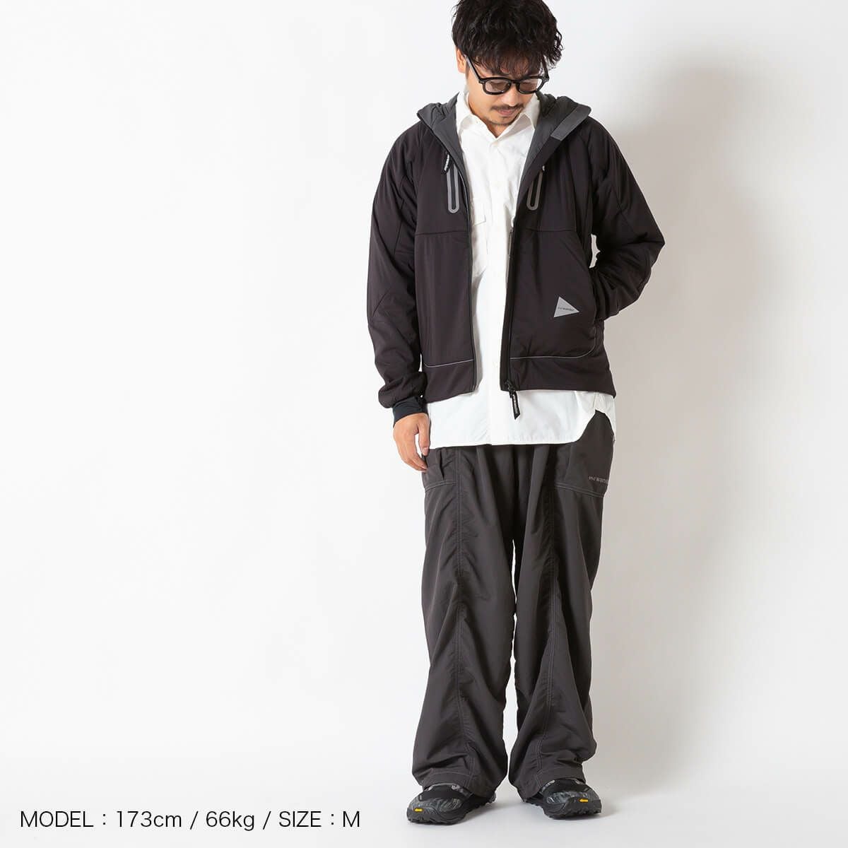 and wander アンドワンダー アルファAIRフーディ｜SUNDAY MOUNTAIN