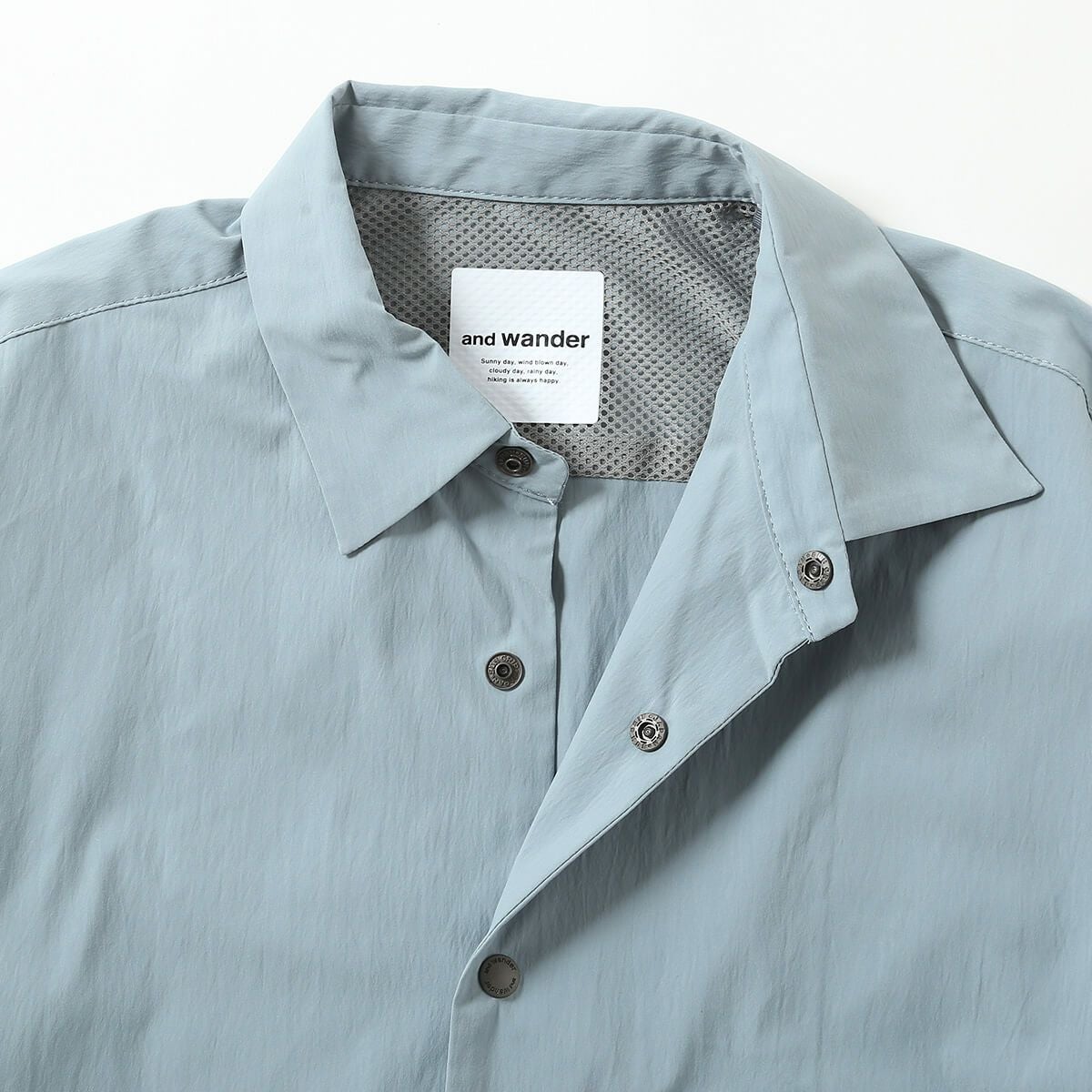 and wander アンドワンダー UVカットストレッチSSシャツ｜SUNDAY