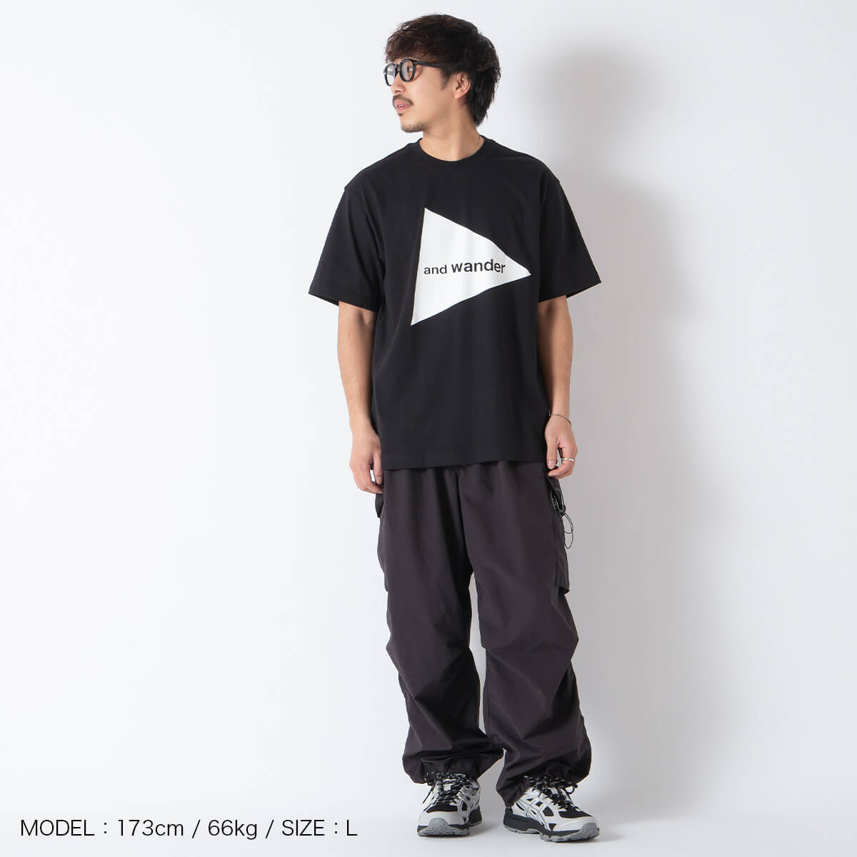 and wander アンドワンダー オーバーサイズカーゴパンツ｜SUNDAY