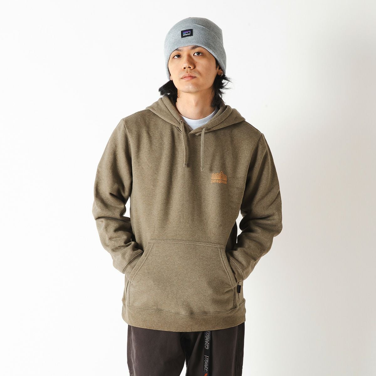 patagonia パタゴニア ストラタスパイアアップライザルフーディ