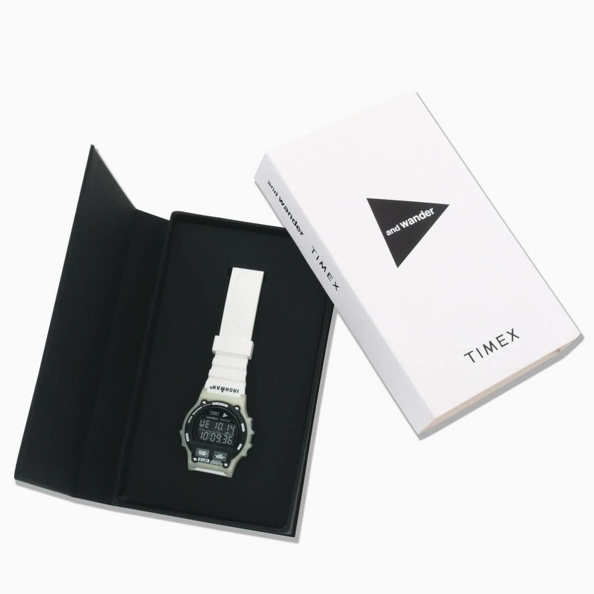 TIMEX×and wander タイメックス×アンドワンダー アイアンマン8ラップ