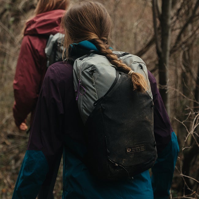 美品 ゴッサマーギア Gossamer Gear CIMA 15 シーマ 15L デイパック ハイキング ハイク バックパック リュック アウトドア Gossamer Gear ゴッサマーギア タイプ2 シーマ15｜SUNDAY MOUNTAIN