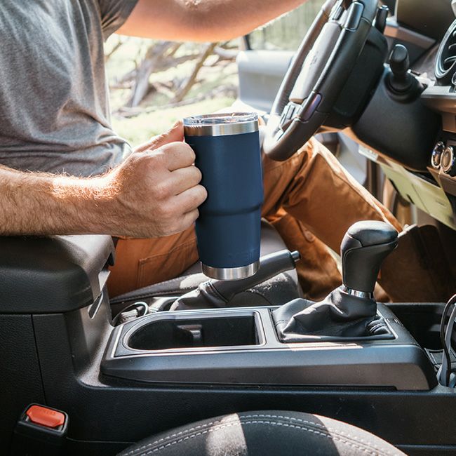 YETI イエティ 20oz トラベルマグ｜SUNDAY MOUNTAIN｜サンデーマウンテン