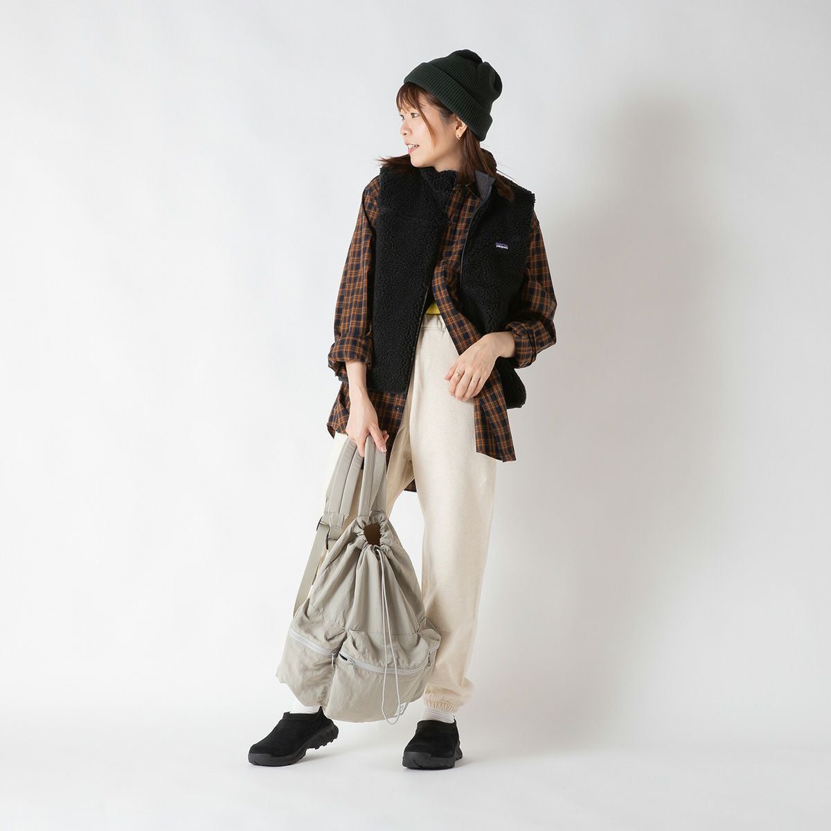 patagonia パタゴニア リバーシブルレディフレディベスト【キッズ