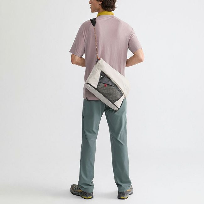 KLATTERMUSEN クレッタルムーセン グリッドメッセンジャーバッグ
