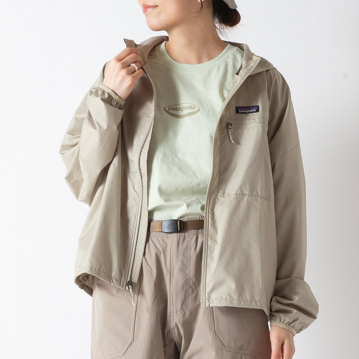 patagonia パタゴニア ライト&バリアブルジャケット【ウィメンズ