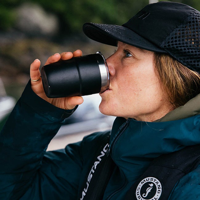 YETI イエティ 8oz スタッカブルカップデュラシップ｜SUNDAY MOUNTAIN