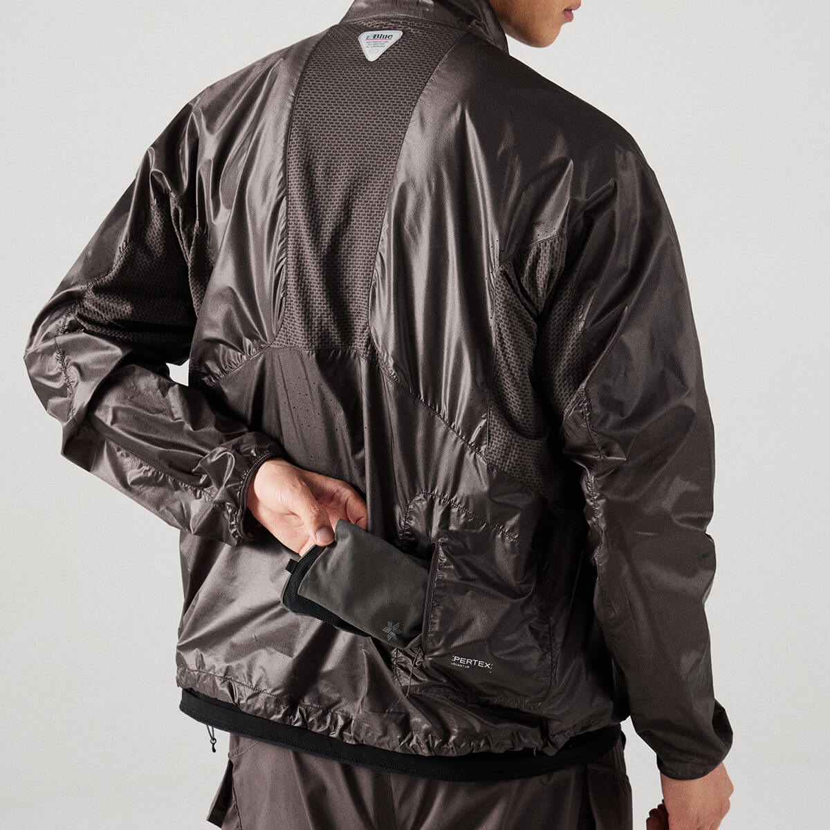 BLUE MONTE ブルーモンテ ライト スタンドカラー ランニングジャケット