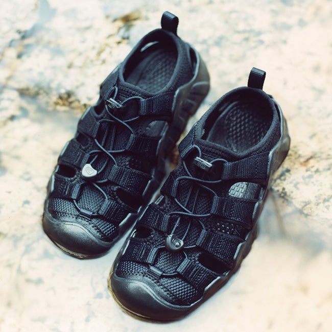 snow peak×KEEN スノーピーク×キーン ハイパーポートH2 ユニセックス