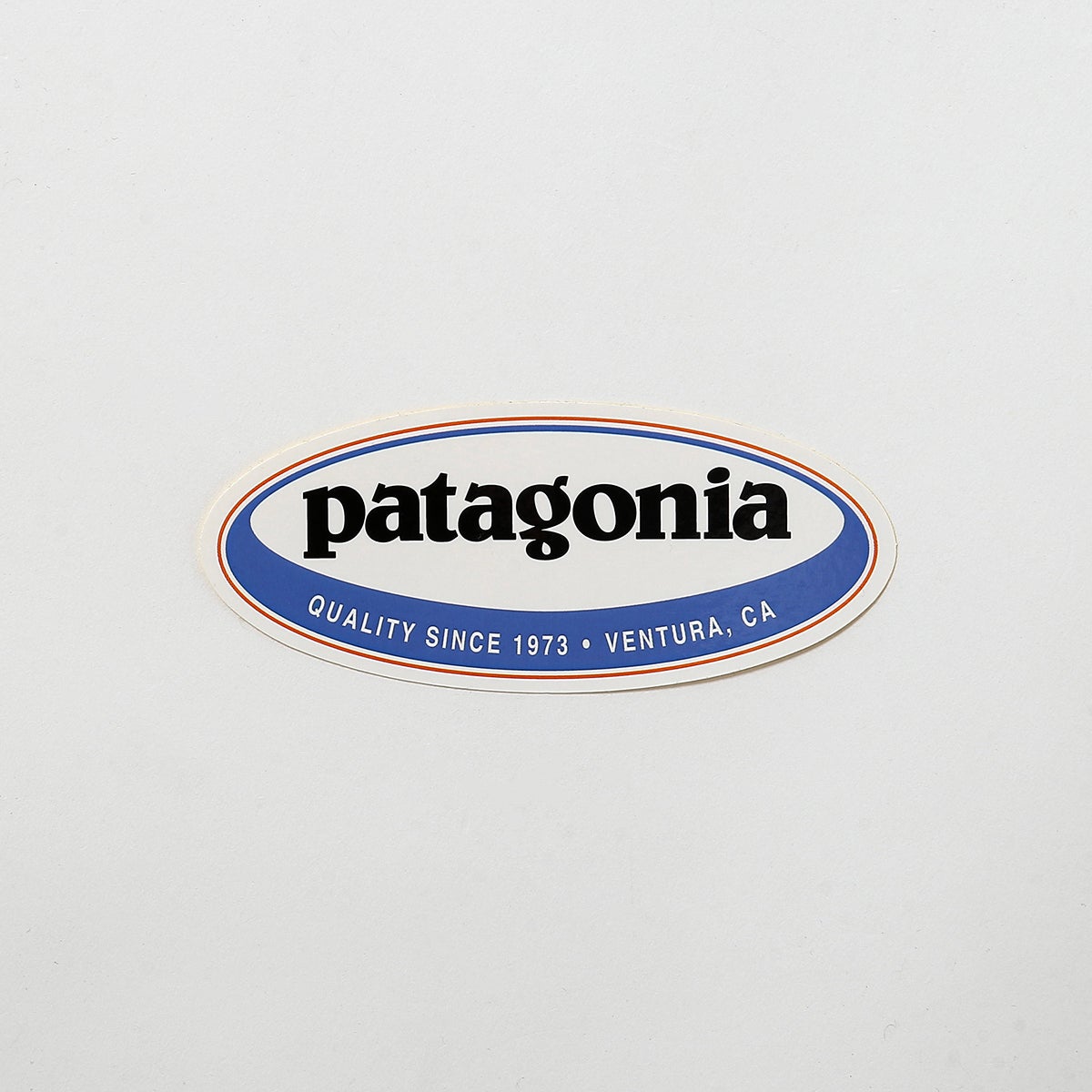 patagonia パタゴニア アルミプレート patagonia パタゴニア オーバルステッカー｜SUNDAY MOUNTAIN｜サンデー